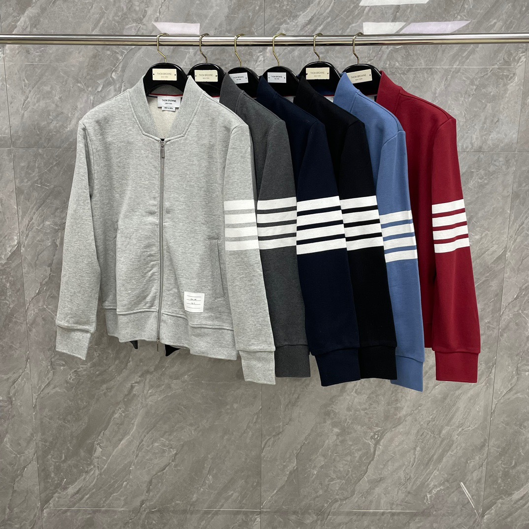Factory direct sales of TB autumn and winter new classic four-bar zipper stand-up collar baseball uniforms for men and women, couples, casual and trendy.