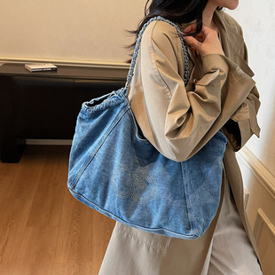 �羳�¿��й�ţ�д������μ��Ů朗lҸ�°�ُ����͹ŕr�����ذ�