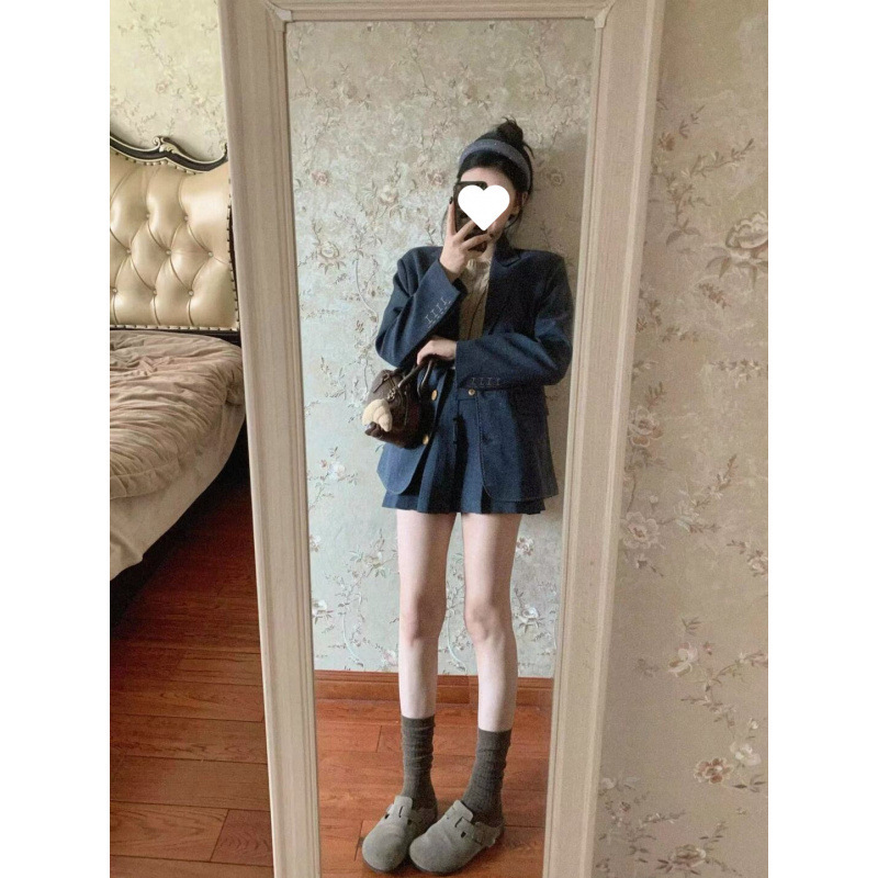 【4035人コレクション】春のシルエットスーツの女性コートの高級感があります。|undefined