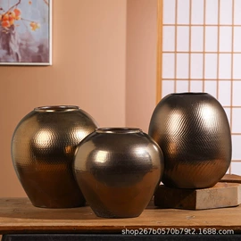 装饰花瓶;陶瓷工艺品;酒壶