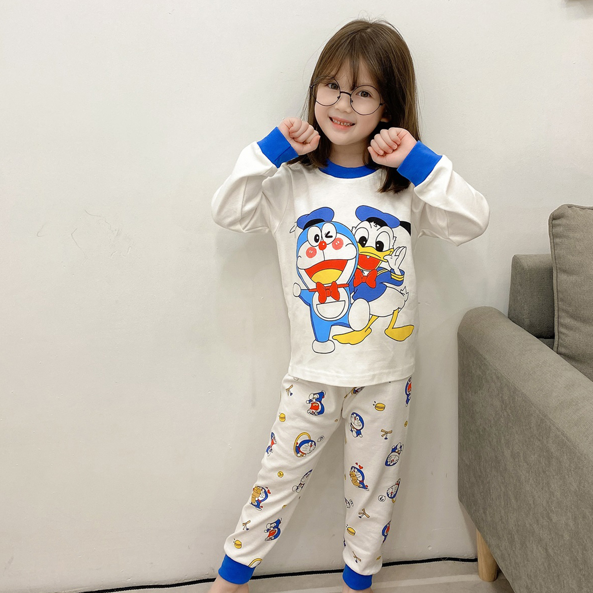 模特_0005_组 4（合并）.jpg