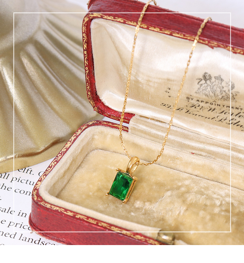 2g Weight Necklace Classification Wedding, Travel Occasion Chinese Style National Fashion Palace Style Emerald Zircon Pendant Clavicle Chain Necklace Female Titanium Steel Plated 18k Real Gold P026
