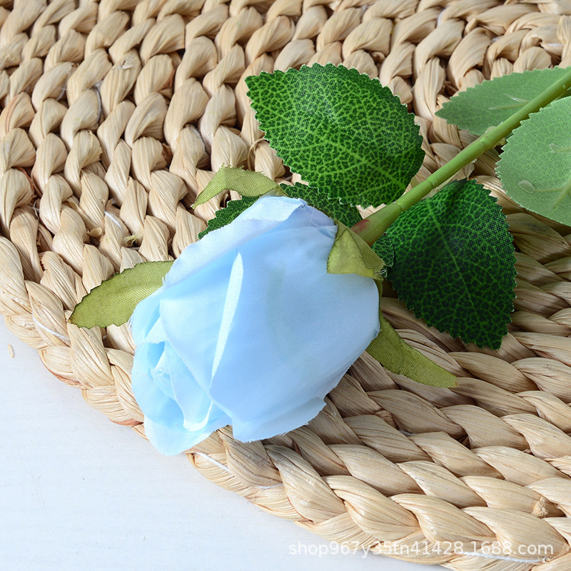 Lover Lei light blue