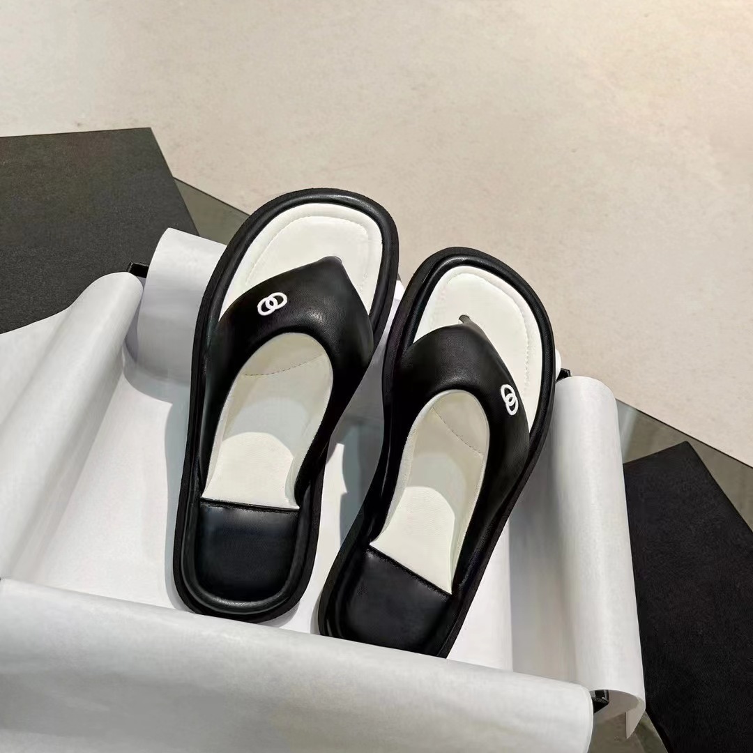 Versión de piel de oveja ~ Chanclas de pan de cuero para mujer en verano