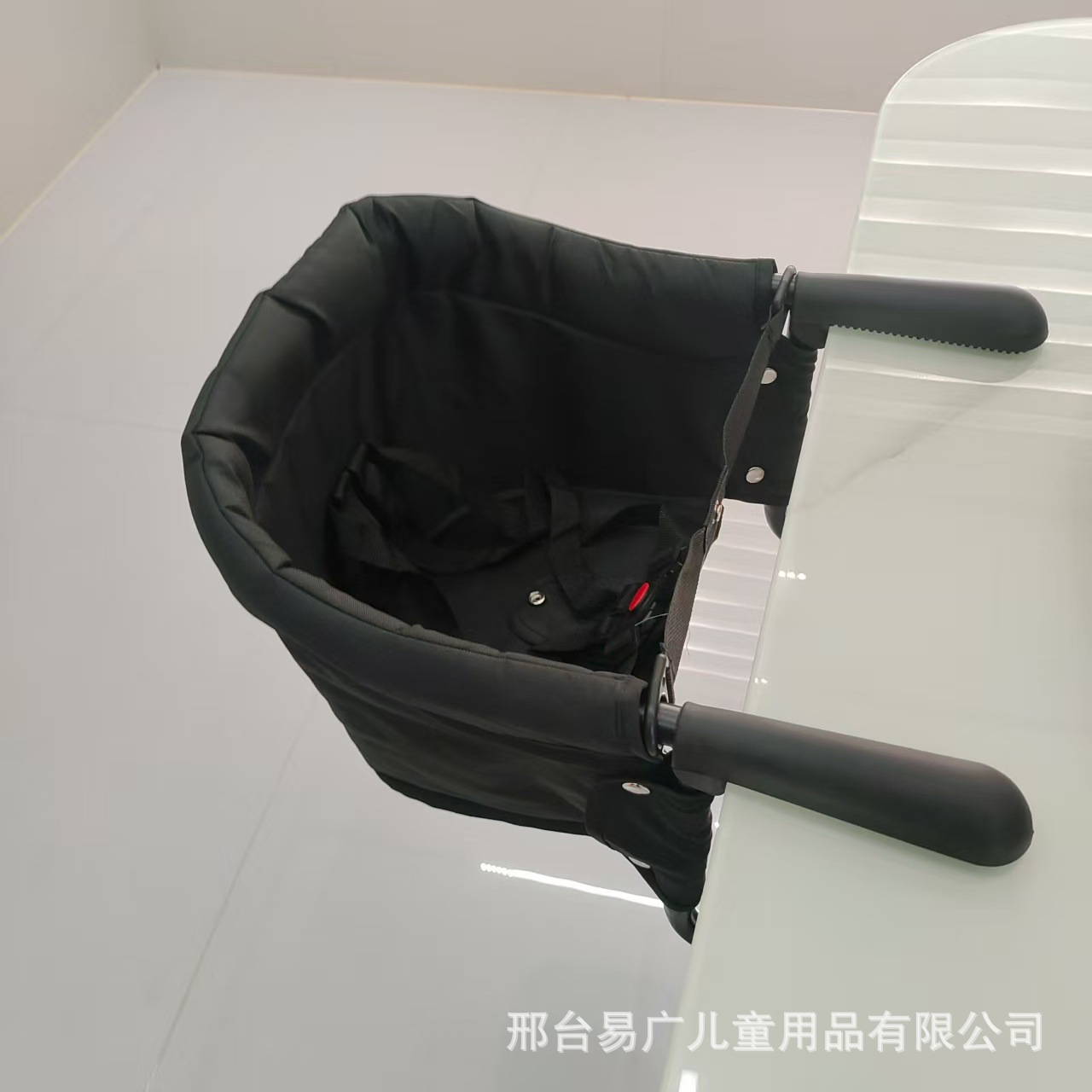 Children's Dining Chair Portable Foldable Baby Dining Table Small Chair Baby Eating Chair Foldable Stable Dining Tray Adjustable