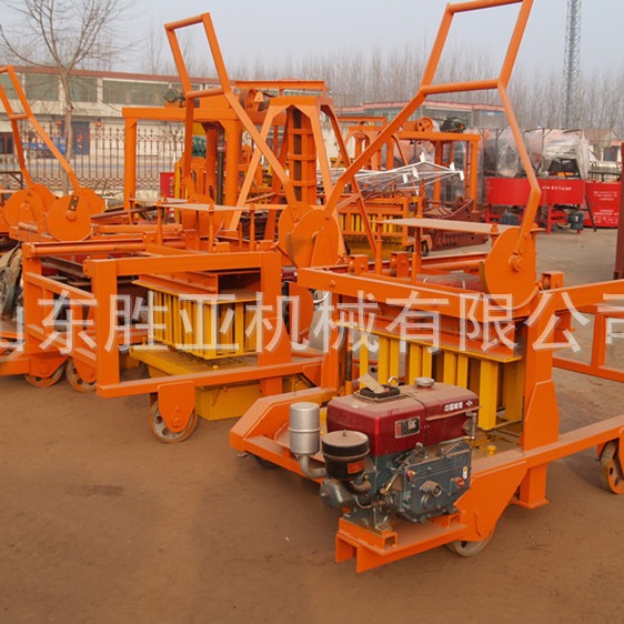 胜亚QM4-45柴油大移动混凝土制砖机水泥制砖机海外5个分公司