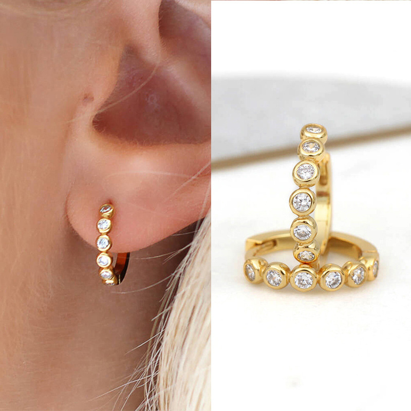 I gioielli popolari di Cao Shi con micro intarsio, anello alla moda, fibbia per l'orecchio, orecchini dallo stile dolce e versatile per le donne_voghion.com