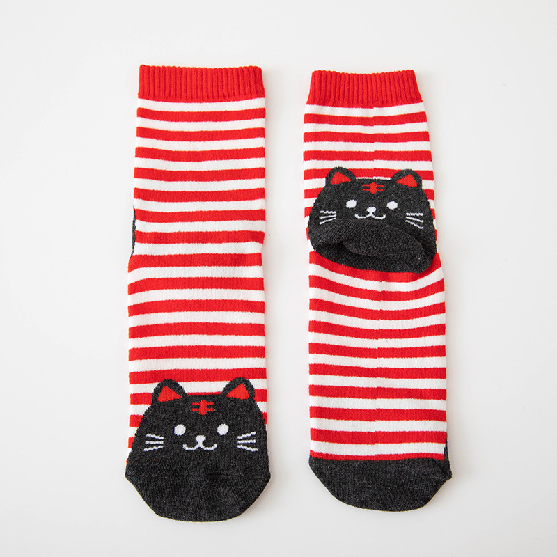 Calcetines lindos calcetines de las mujeres de otoño e invierno de las mujeres calcetines calientes una variedad de calcetines de longitud media de la pantorrilla de rayas animales opcionales