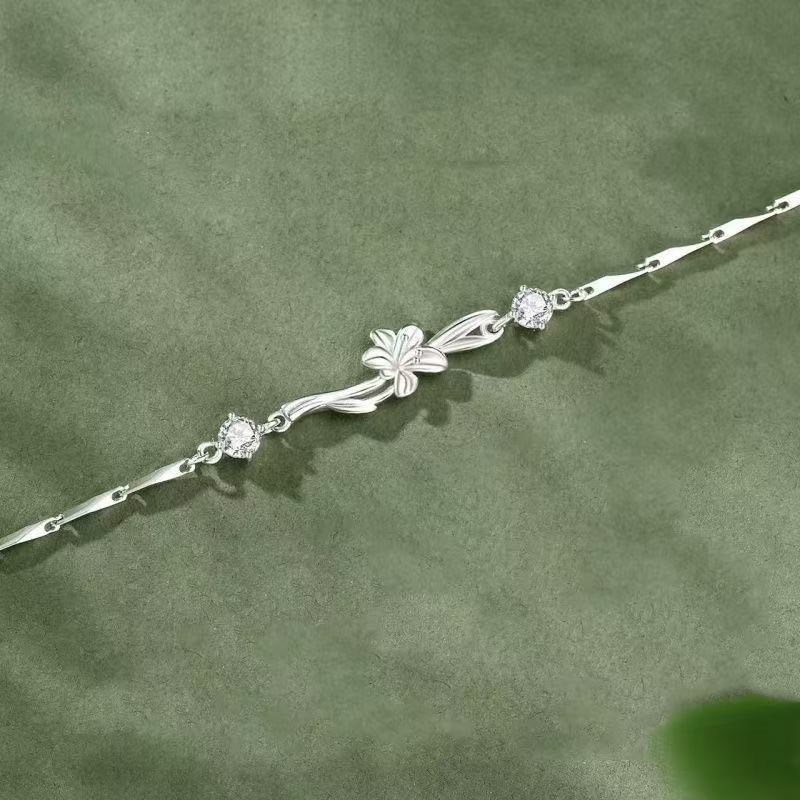 Minimalist Layered Bracelet Set, Lightweight & Hypoallergenic_voghion.com