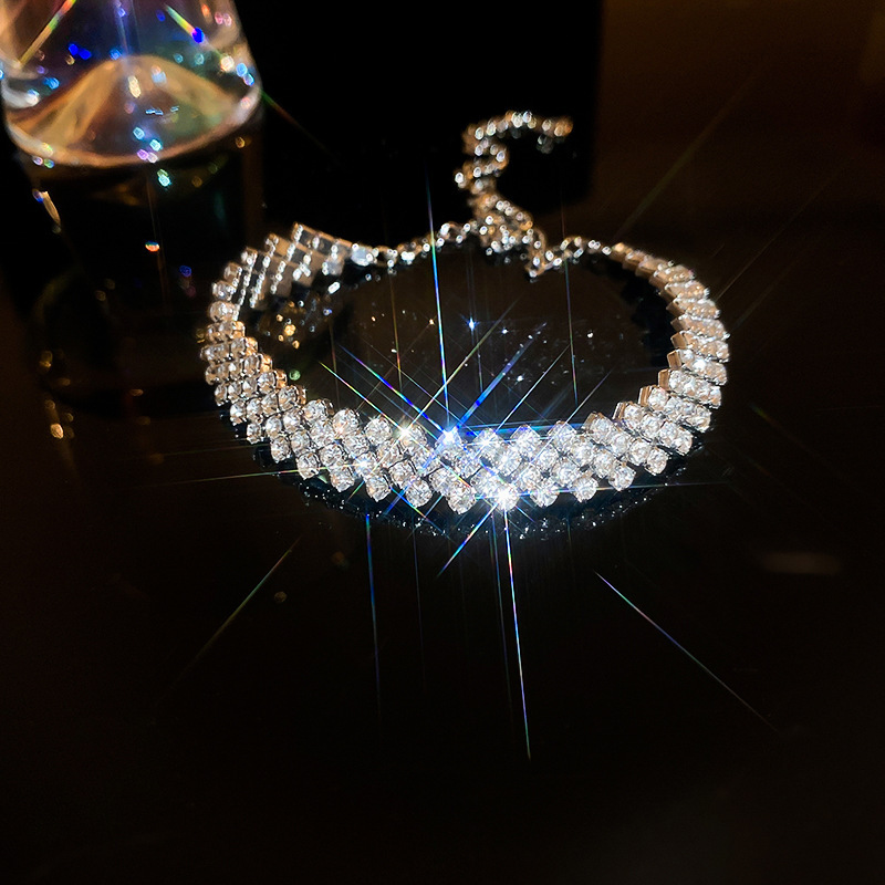 ZIRCON cuadrado pulsera ajustable Mujer simple luz de lujo pulsera moda personalidad temperamento Joker Senior Sentido de mano adornos hembra