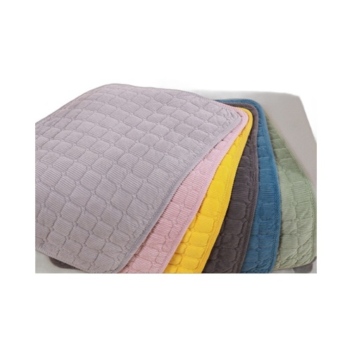 Pet Bed for Large Dogs and Cats - Warmth and Non-Scratch, Waterproof and Durable, All-Season Flannel Sleeping Pad