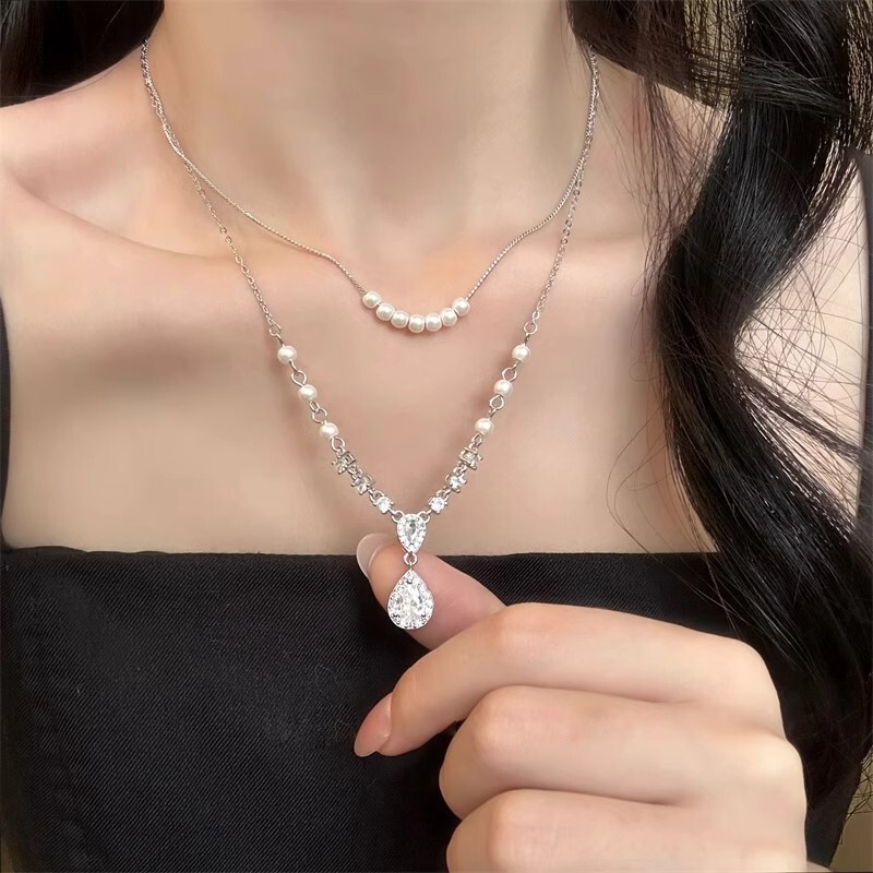 Shining Pearl Water Drop Double-Layer Stacked Necklace for Women, Korean Style Necklace, Light Luxury, High-End, Unique Clavicle Chain