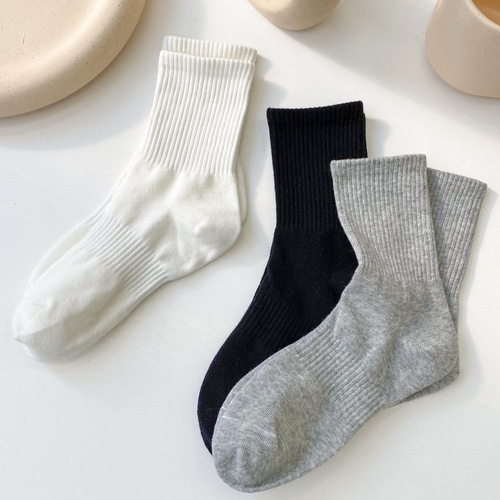 Black socks women's mid-calf socks spring, autumn and winter trendy white sports socks women's pure cotton men's socks Zhuji manufacturer wholesale