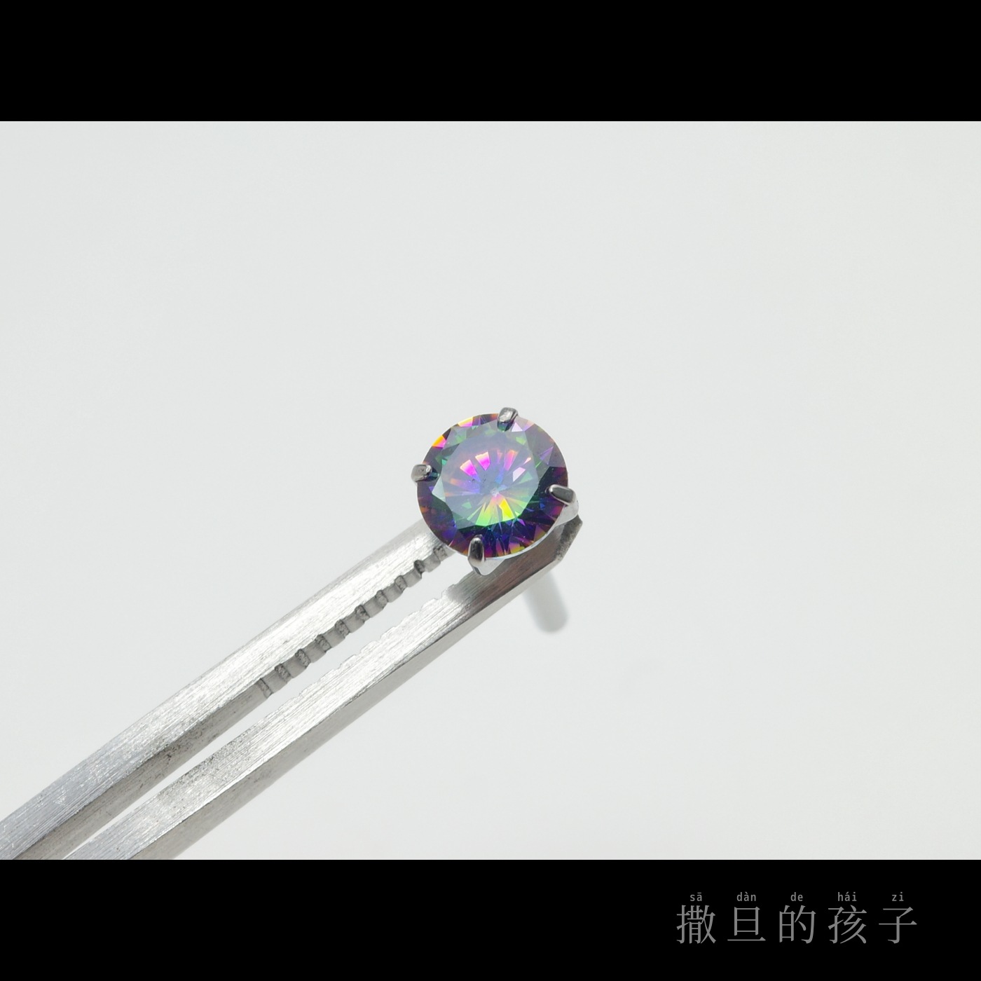 Titanium Alloy Flashing Zircon Tongue Piercing Barbell Internally Threaded for Women detail image 7