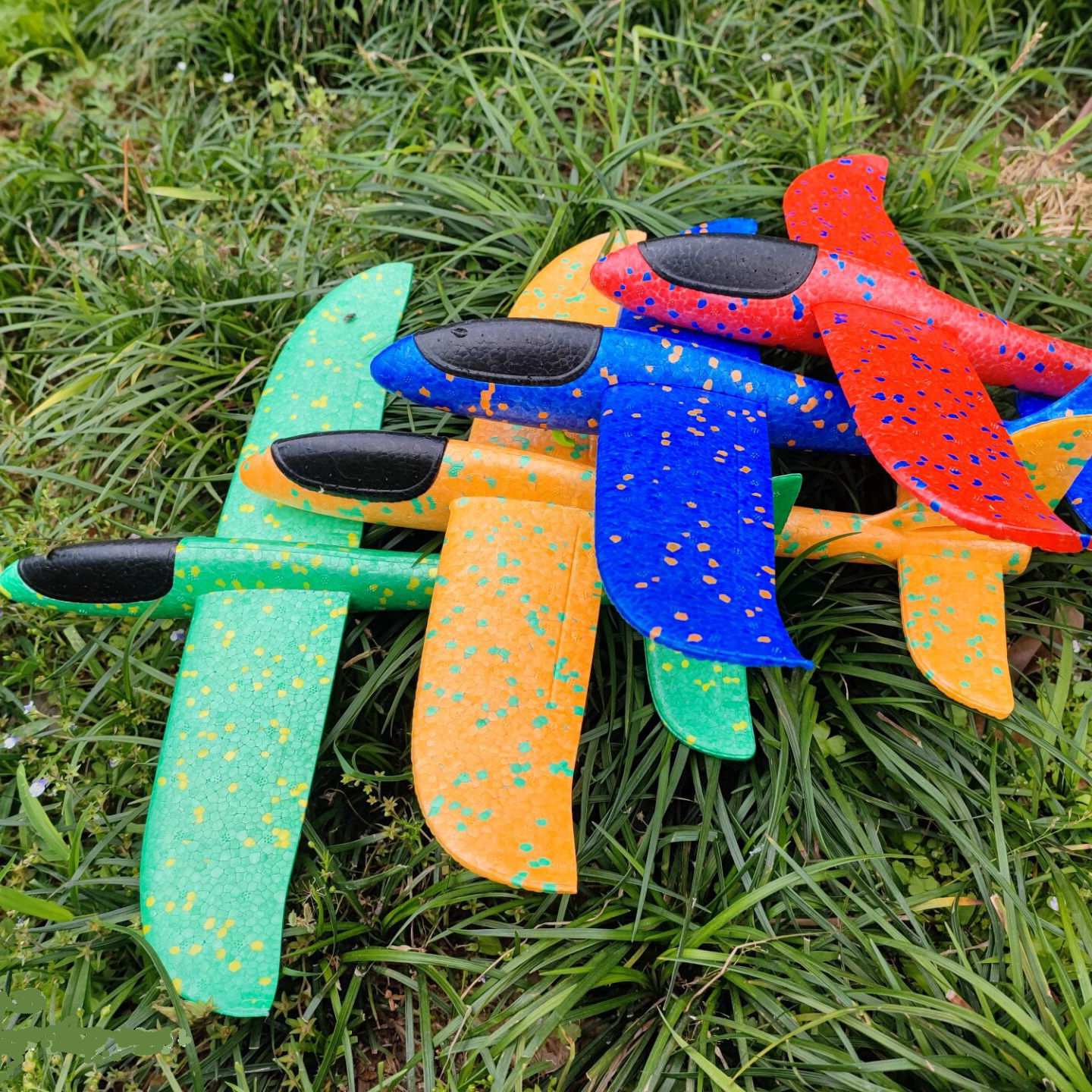 8B3B854DEC4E35E2ED37E1F25A8E3B