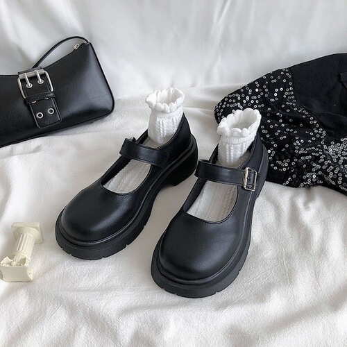Thick-soled leather shoes for schoolgirls, versatile British-style retro shoes with skirts, flat-soled Mary Jane pig kidneys