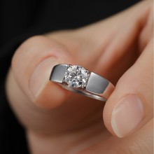 精工工艺S925银莫桑石男士戒指一往情深情侣对戒一件代发工厂批发