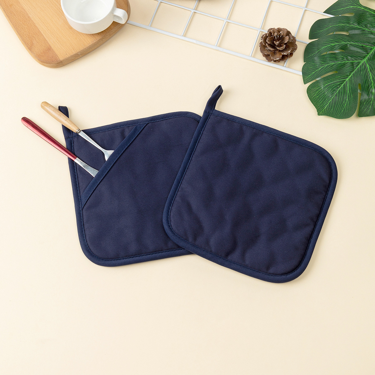 국경 간 베이킹 오븐 장갑 단열재 커버 면 두꺼운 단열 패드 안티 스케일 조리 단열 장갑 맞춤형 로고