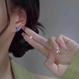 蓝色蝴蝶耳钉女小众设计轻奢不对称银耳饰2022年新款潮ins耳环