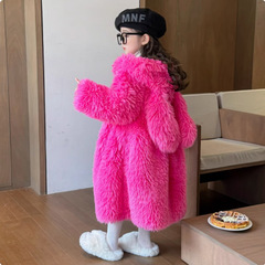 秋冬の女の子の毛羽立ちの赤ちゃんは毛皮のコートの中の長い女の子のぬいぐるみのウサギのタイプの家庭服をまねます。