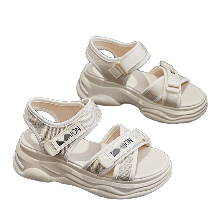 Papa sandalias deportivas muffin 2026 nuevo estilo versátil de verano casual ligero y grueso para aumentar la playa sandalias romanas