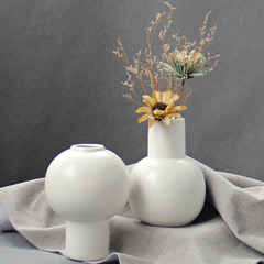 Porcelain small vase with an Ins-style minimalist dried flower arrangement creative planter for living room home desk decor cross-border planter