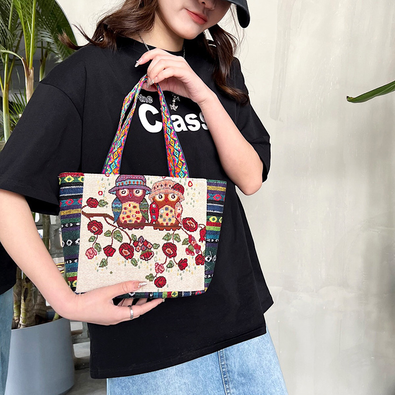 Women's Medium Canvas Animal Vacation Ethnic Style Square Zipper tote sacs Bag display picture 12