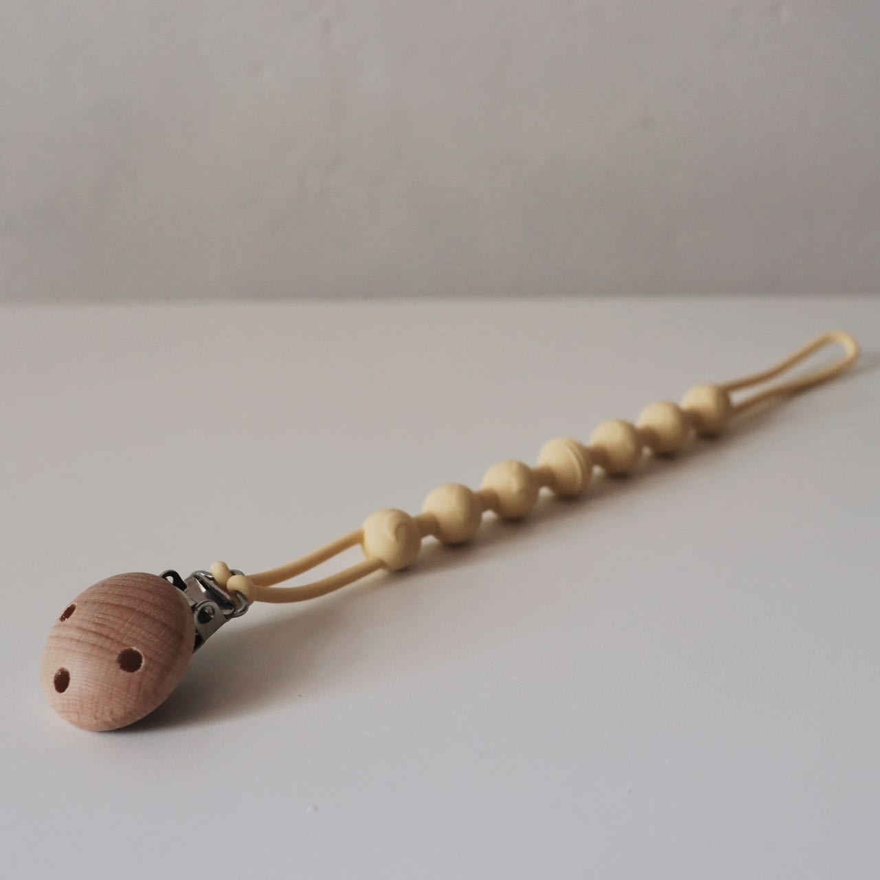 노란 젖꼭지 체인