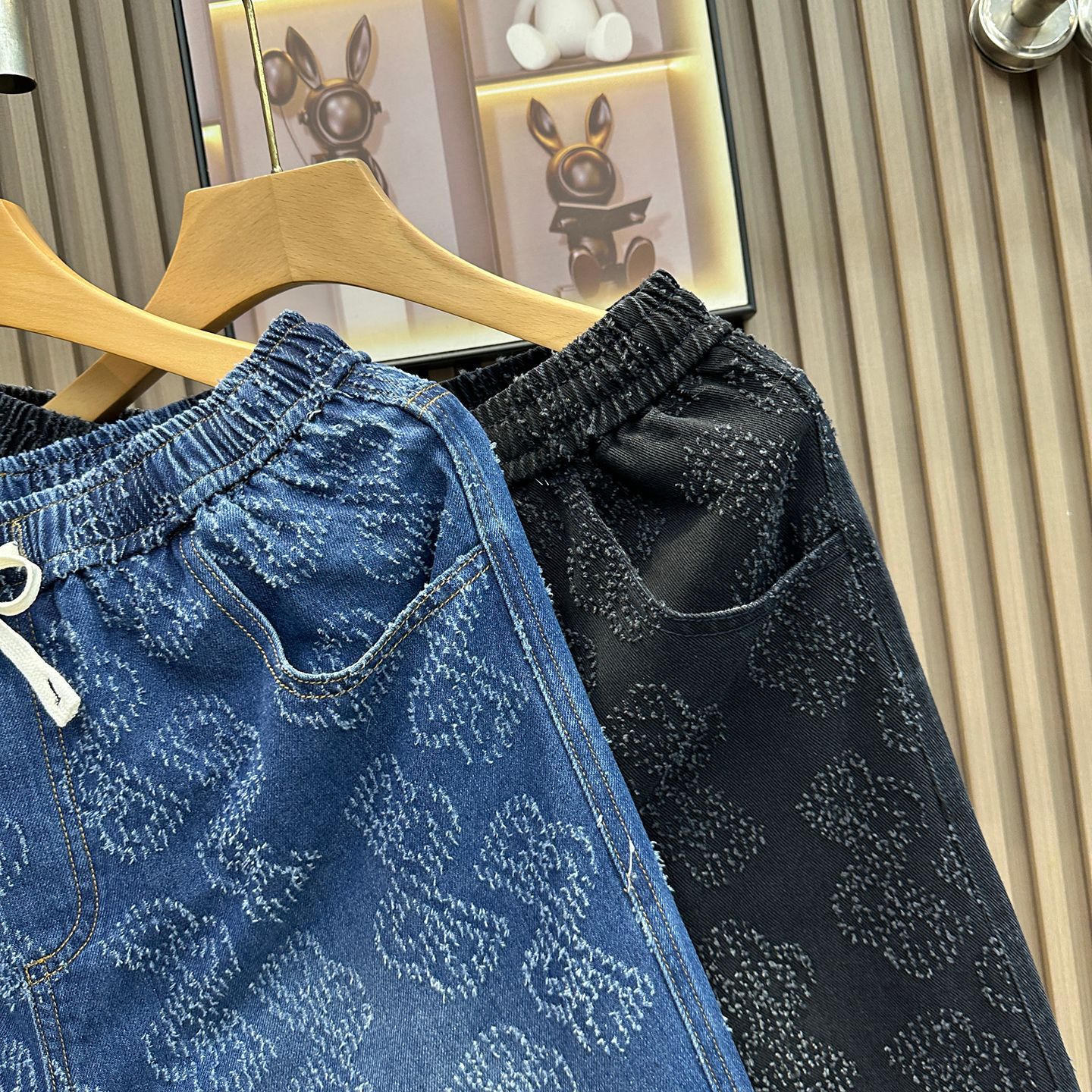 European Luxury Men's Jacquard Denim Shorts High End Summer Fashion Casual Beach Wear Five Point Straight Leg Pants_mkmklike.com
