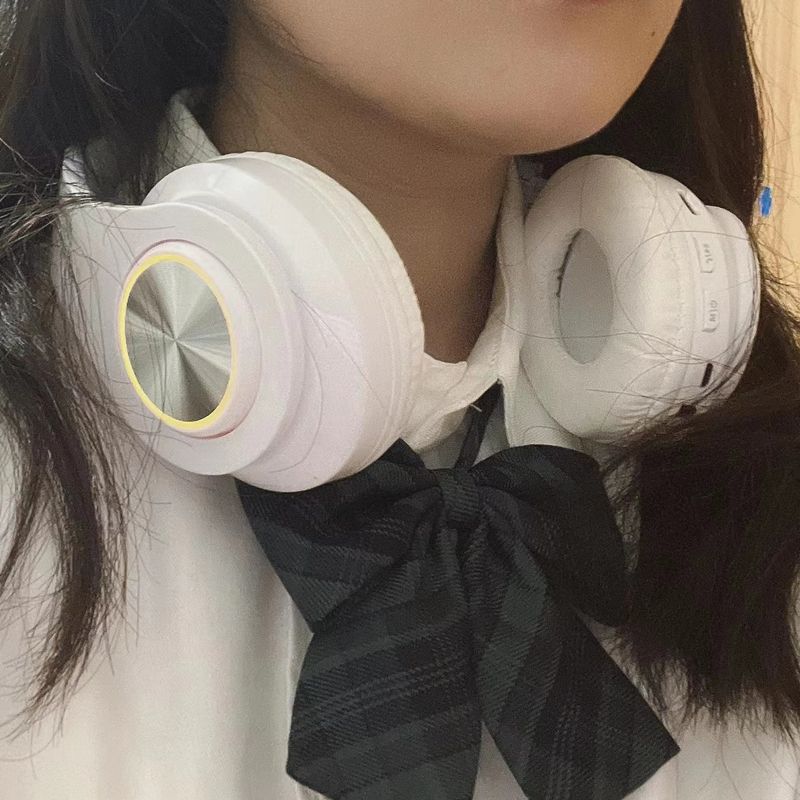 Headset Bluetooth High-looking headset wireless long-endurance listening to songs E-sports photography Universal independent station factory wholesale
