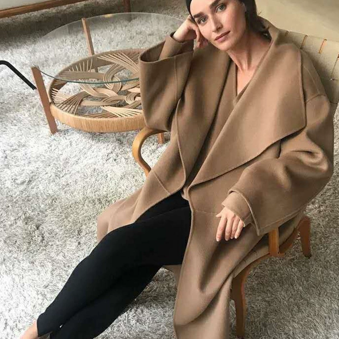 Женская верхняя одежда 2025 года, осенне-зимний новый стиль, двусторонняя шерстяная кашемировая ветровка средней длины с лацканами, шерстяная куртка с рукавами девять четвертей