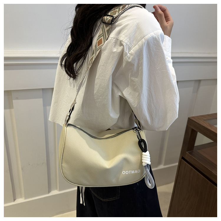 Canvas bag for women 2024 new autumn and winter versatile dumpling bag, casual and sporty wide-shoulder crossbody bag for women undefined