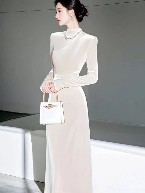 French-Style Long Dress for High-End Occasions, Half-High Collar, Early Spring Base Dress, Formal White Velvet Dress for Women 2026 French-Style Long Dress for High-End Occasions, Half-High Collar, Early Spring Base Dress, Formal White Velvet Dress for Women 2026