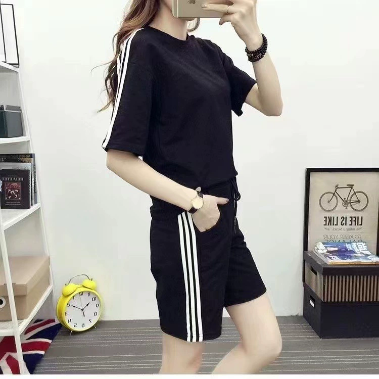 Спортивный костюм Y04 — oversize топ с короткими рукавами и шорты, комфортные брюки