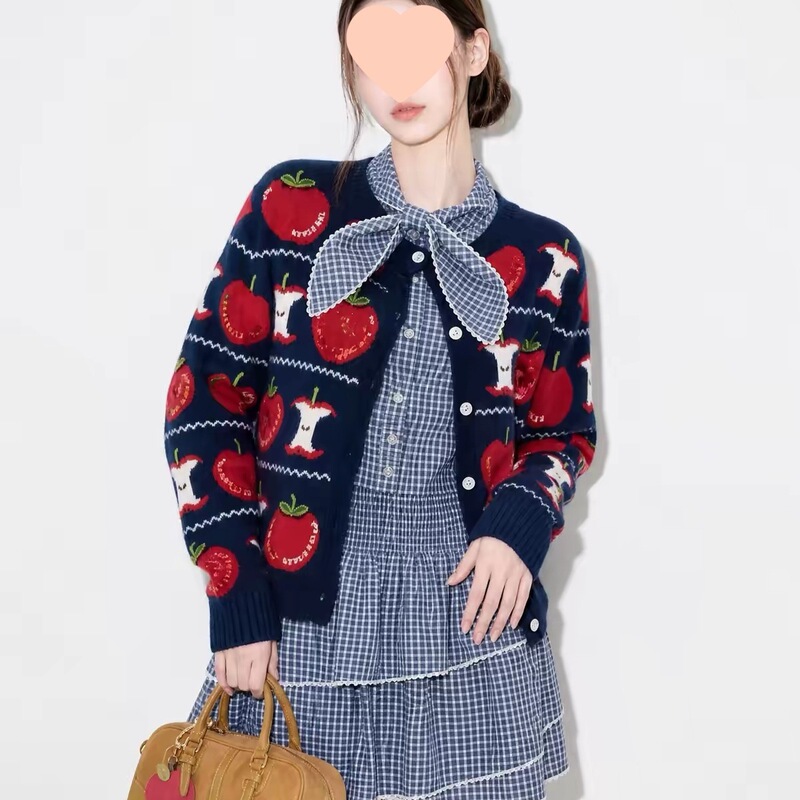 Cute red apple jacquard round-neck cardigan, a versatile casual top, soft and comfortable knit sweater in a light navy blue color, perfect for everyday wear Cute red apple jacquard round-neck cardigan, a versatile casual top, soft and comfortable knit sweater in a light navy blue color, perfect for everyday wear