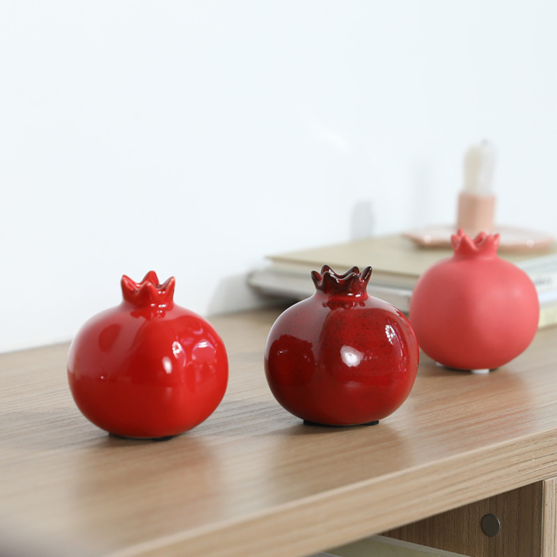 New Chinese Style Red Ceramic Pomegranate Vase Ornaments Living Room Home Wine Cabinet Decorations Tv Cabinet Ornaments Crafts