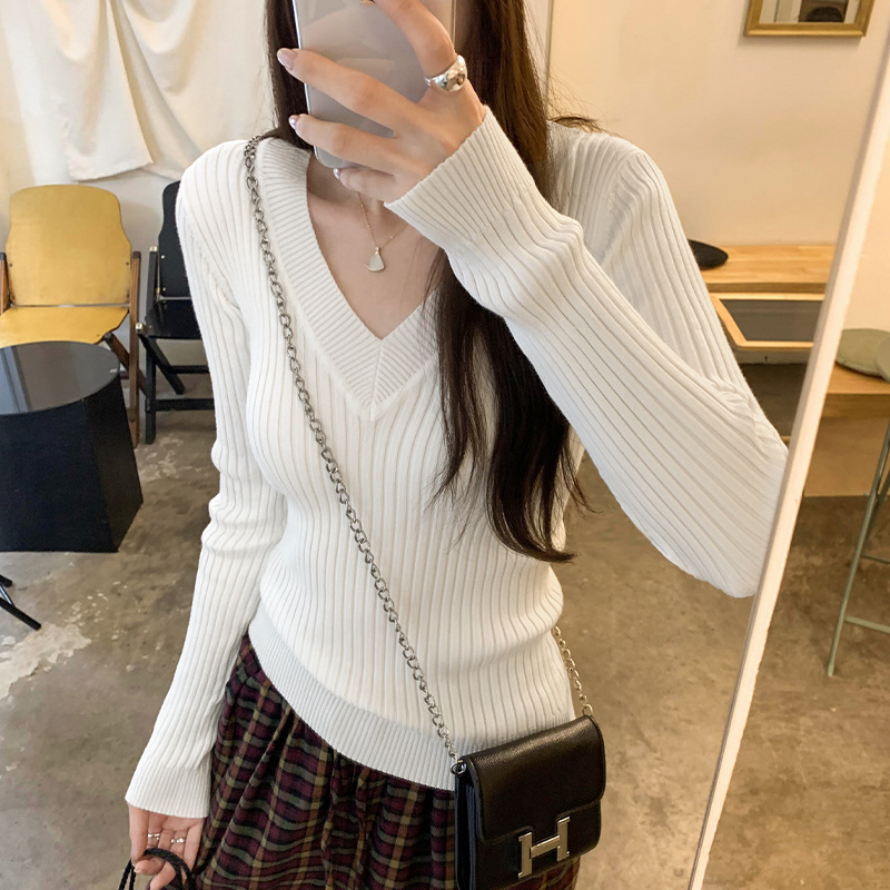 韩系高级感修身抗条V领内搭打底针织衫女秋冬季2025新款打底上衣|undefined