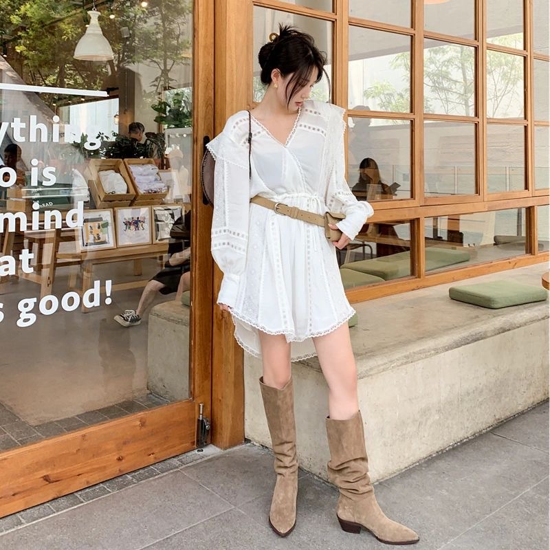 뾰족한 발가락 부츠