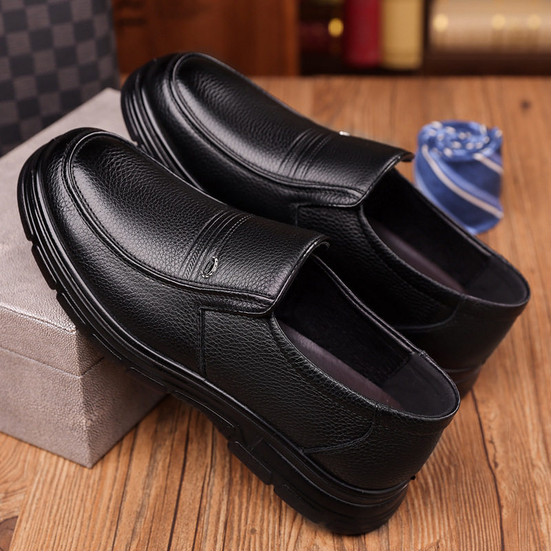 Giày da nam công sở da bò lớp đầu tiên, kiểu lười xỏ chân, mũi tròn, gót thấp 1–3 cm — CS8815 Màu nâu, CS8815 Màu đen