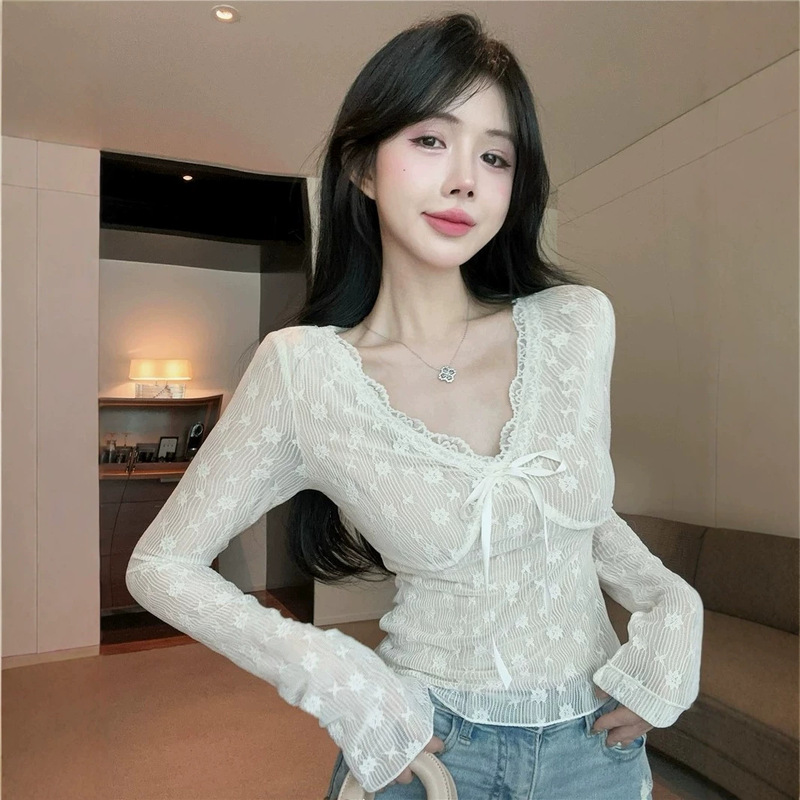 Purely alluring and sweet, this sexy low-cut deep V-neck top is a stylish autumn piece. It features a high-end lace base layer and a mesh inner top Purely alluring and sweet, this sexy low-cut deep V-neck top is a stylish autumn piece. It features a high-end lace base layer and a mesh inner top