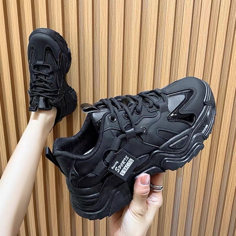 Nuevos zapatos de mujer de cuatro estaciones clásicos papá lazos transpirables estudiantes ocio cómodo fondo grueso deportes rojos en línea Gump pequeño blanco