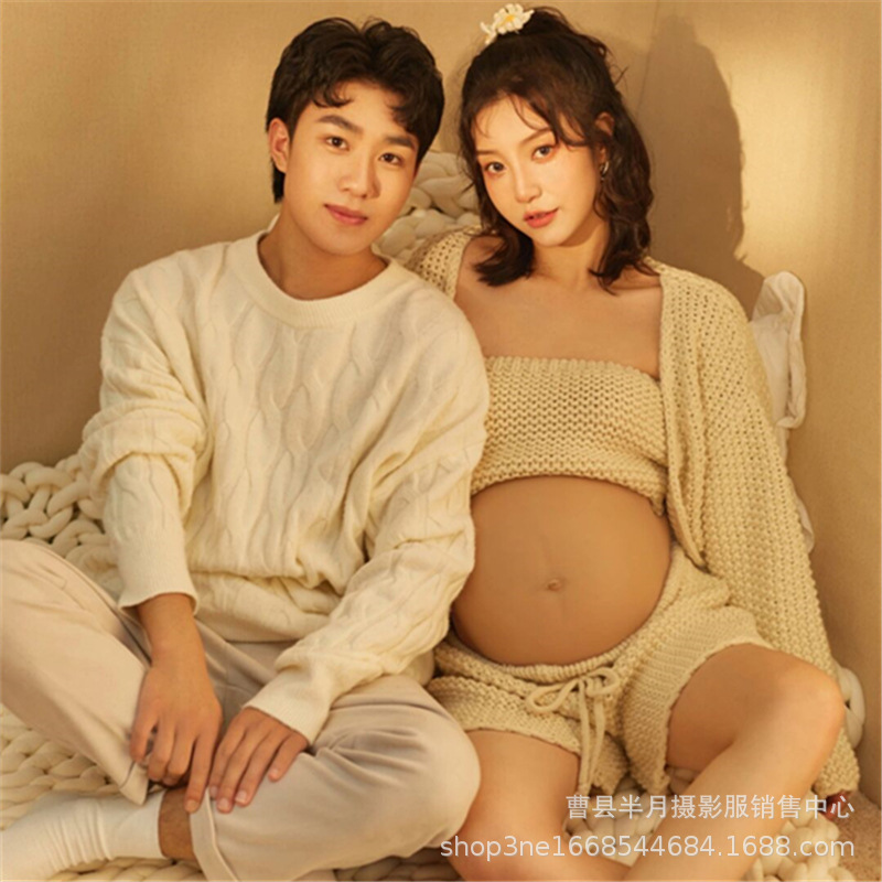 New pregnant women photo photo couple pregnant women Photo Thick line sweater home theme art photo couple studio cute New pregnant women photo photo couple pregnant women Photo Thick line sweater home theme art photo couple studio cute