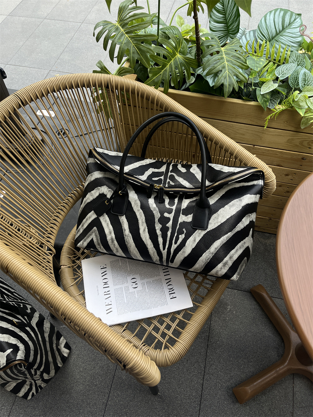 Travel Bags Zebra Pattern Fashion Travel Bag New Style Gym Bag Handbag Luggage Bag Large Capacity Registration Bag Short Distance Messenger Bag_voghion.com