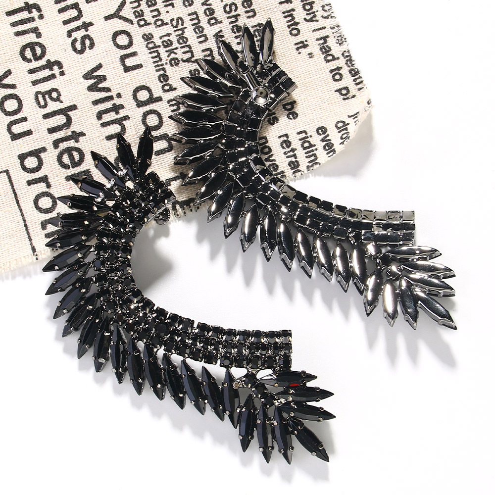 Nuevo estilo completo diamante exagerado clip de oreja estilo europeo y americano personalizado solo rhinestone pendientes intermitente accesorios pendientes