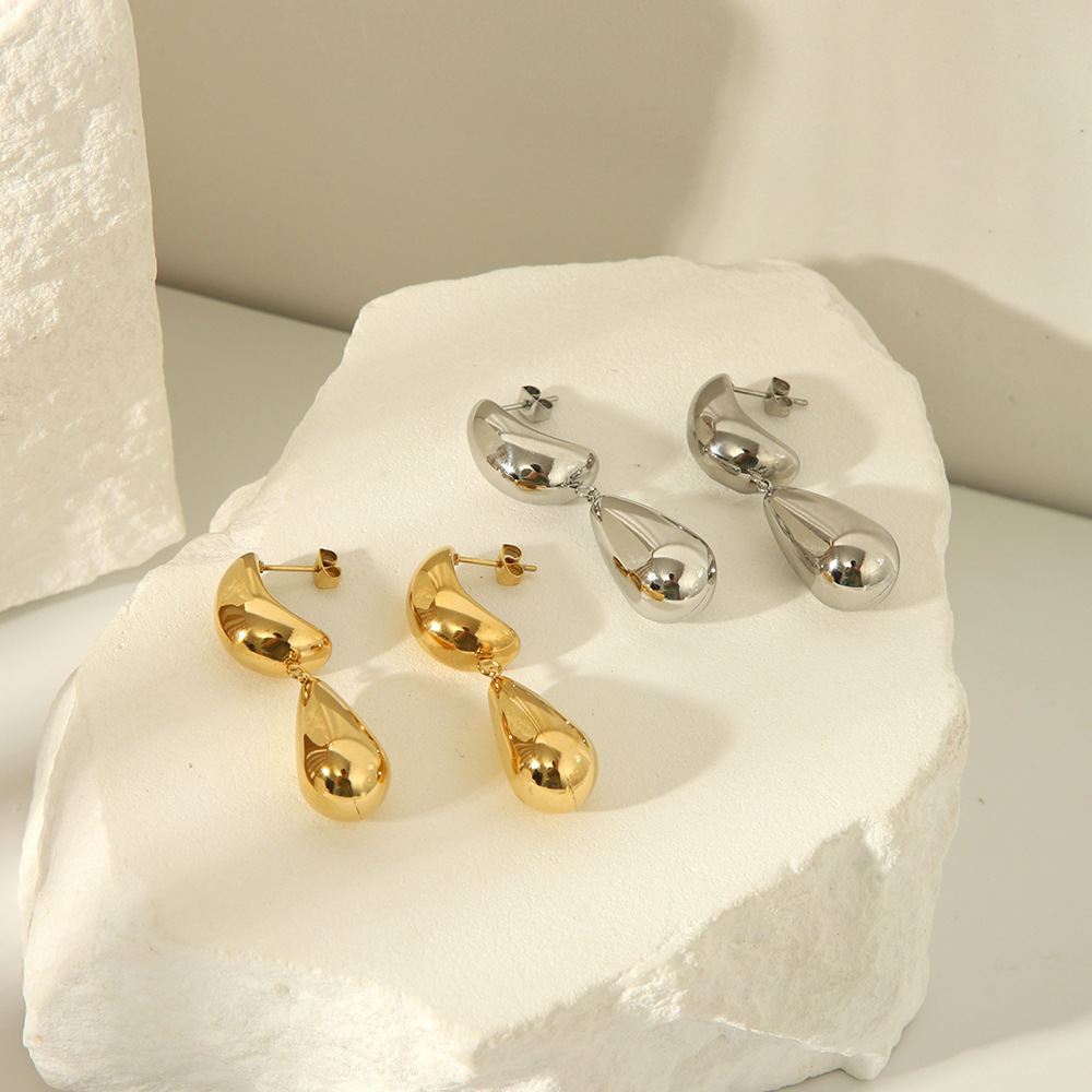 Vacuum Plating 18K Gold Plated Moon Water Droplets 316L Stainless Steel  Elegant Vintage Style Waterproof Non Tarnish Surgical Steel Drop Earrings display picture 7
