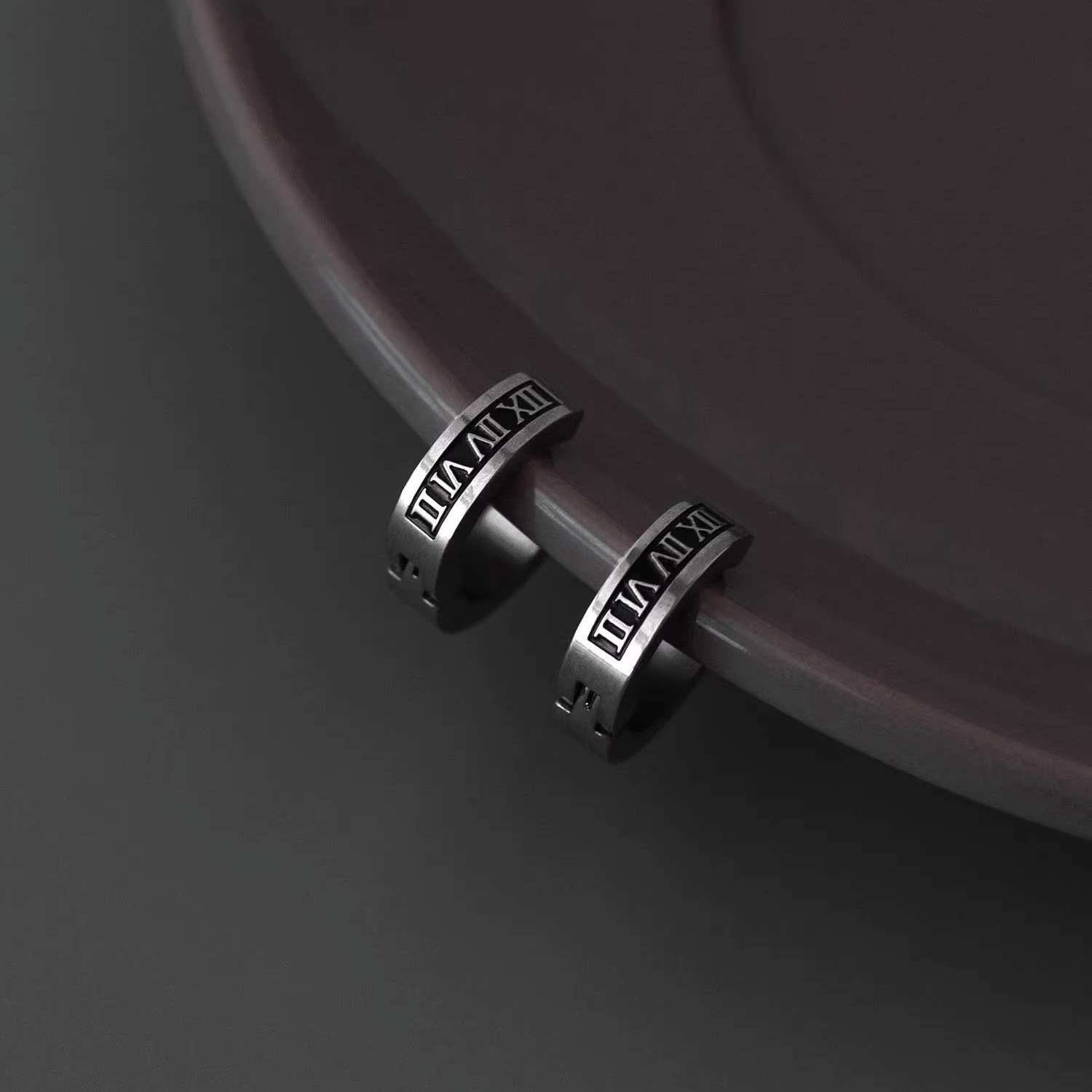Cool Men’s Stud Earrings. Minimalist Street & Punk Style, Ideal For Casual, Party & Daily Wear. Made Of 316L Stainless Steel, Hypoallergenic, Nickel-_voghion.com