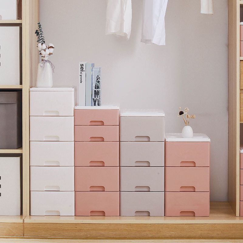 オフィスのデスクトップの収納箱は簡単です。プラスチックの小さい引き出し式の収納棚です。|undefined