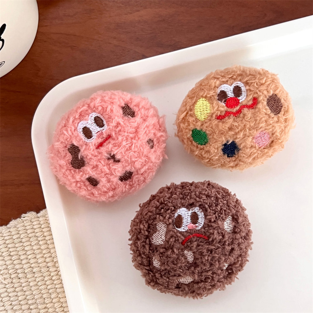 Felpa de dibujos animados miedo de muñeca de perro muñeca broche perro oso estudiante mochila bufanda decorativa ropa Accesorios