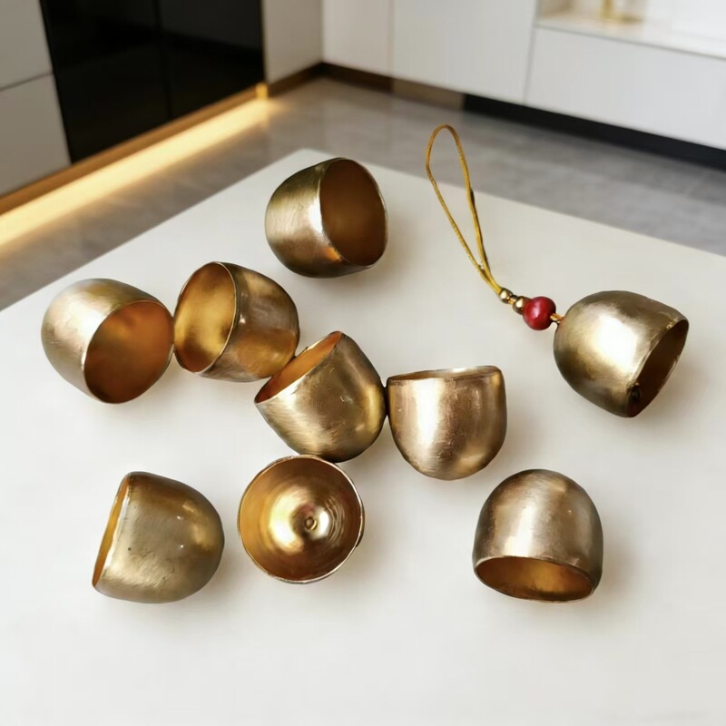 Metal Wind Chimes Hanging Ornaments Copper Bells Simple Pendants Small Bells DIY Door and Window Christmas Tree Decorations Wholesale in Stock Accessories