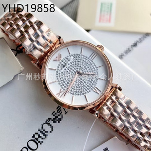 �羳���NŮ��ʯӢ��� �M����Ħ��݆�r���ֱ� �p��Ůʿ���
